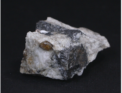 Циркон (кристаллы в породе), Россия, Южный Урал, Вишневые горы (49*32*24 мм, 48 г) №17773