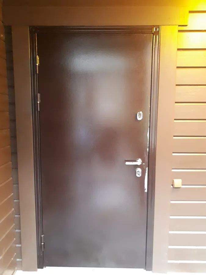 Металлическая входная дверь бульдорс Термо-2. 