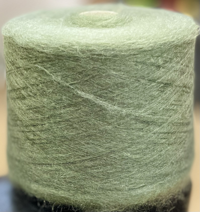 IGEA art. ASTRO 50% кид мохер 3% шерсть 47% РА 1000 м/100 гр цв. Олива