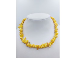 Лечебные бусы из необработанного белого янтаря 01168