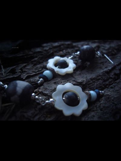 Благотворительность. Бохо-серьги с перламутром "Предзимний лес" (2 вида)