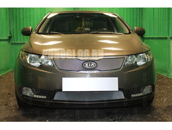 Защита радиатора KIA Cerato 2011-2013 chrome верх