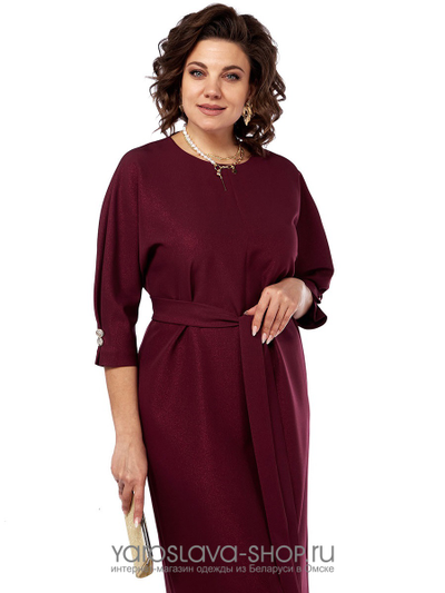 Женское элегантное платье в бордовом цвете