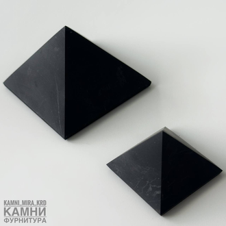 Пирамида из шунгита с пиритом полированная\шлифованная, размер в ассортименте, цена за штуку