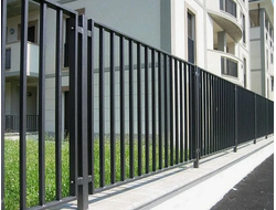 Уличные ограждения. Купить от производителя. Монтаж забора под ключ | ГОРЗАБОР
