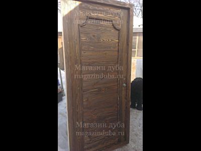 Состаренные двери из масива