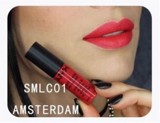 Стойкая жидкая матовая помада NYX Soft Matte Lip Cream 01 Amsterdam