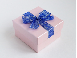 Футляр картонный с лентой на крышке (розовый+синий) 60*60*35 мм №12901