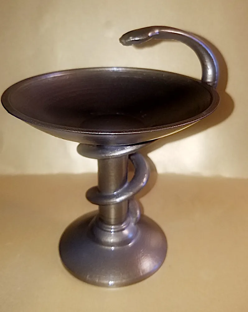 Чашка Гигеи. Пластик ABS, краска акрил, высота 164 мм