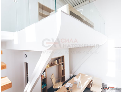 Тканевый натяжной потолок с изгибами плоскостей