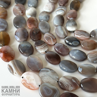 Агат Ботсвана овалы в огранке 13х18 мм, цена за нить 19 см