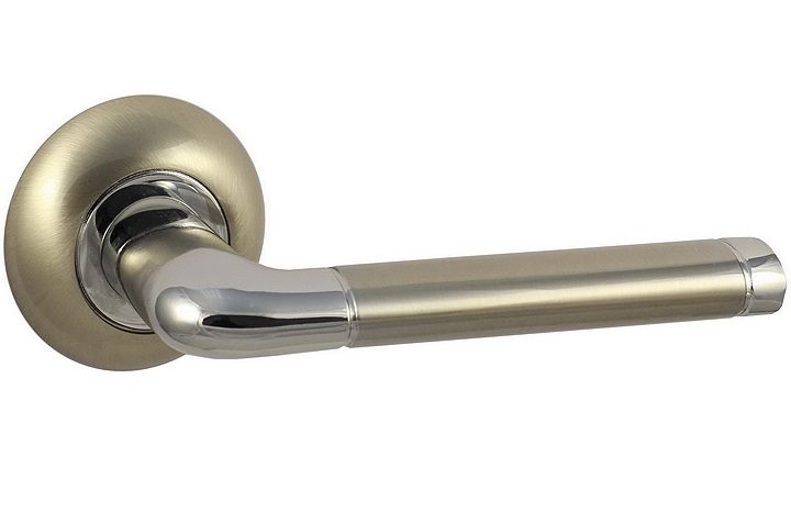 Стандартная ручка для межкомнатной двери