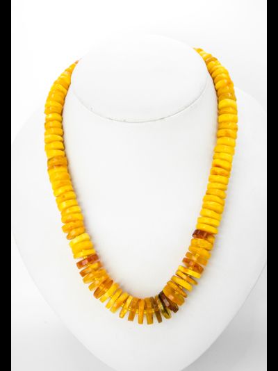 Бусы камнерезные диски из желтого янтаря 06618