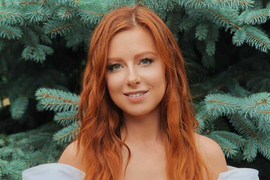 Юлия Савичева  российская эстрадная певица