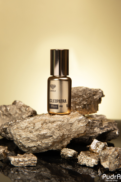 Lovely Клей для наращивания ресниц Cleopatra черный 5 мл Клеопатра