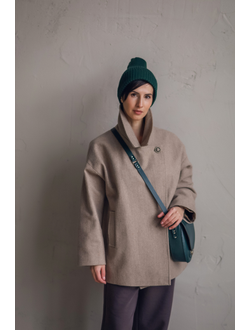 Шапка бини из мериноса (авокадо)