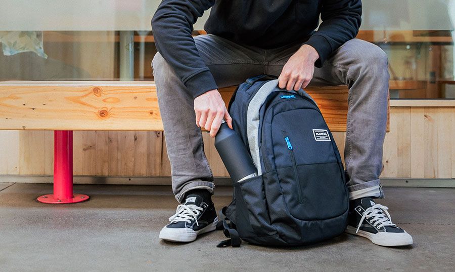 Dakine foundation 26l best sale