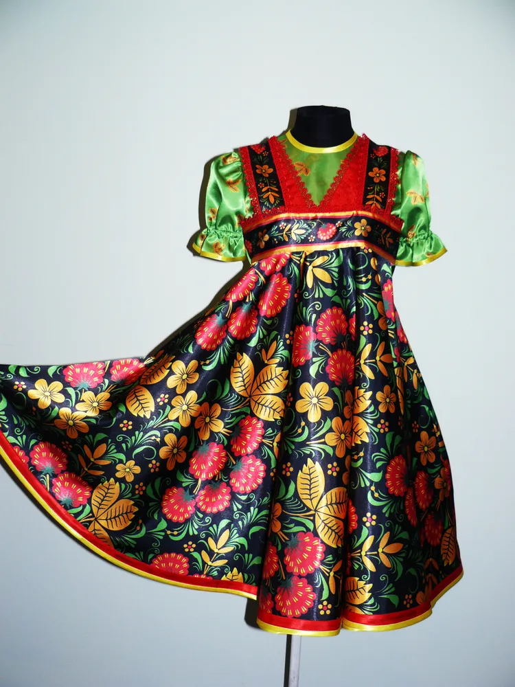 Детский русско-народный костюм. Блузка, сарафан.