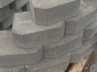 Камень для подпорной стенки