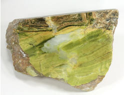 Офиокальцит, срез с одной стороны, Россия, Урал (110*74*40 мм, 452 г) №35777