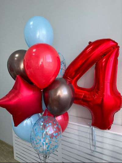 Фонтан шаров с цифрой №70