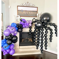 Декор из шаров "Большой паук"