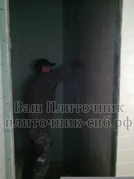 Отель Парк Инн от Рэдиссон Сочи Центр. Облицовка керамической плиткой мест общего пользования.