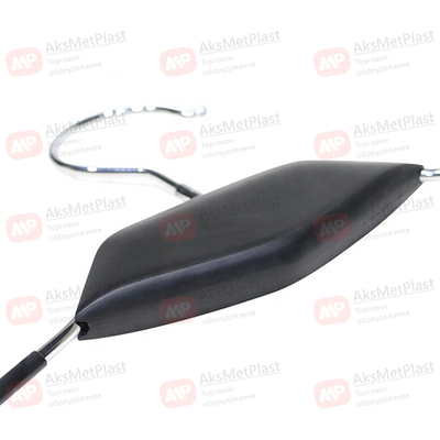 AM010B (SHL010B) Вешалка металлическая с прорезиновыми плечиками и с деревянной вставкой цвет: черный