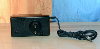 Блок питания универсальный УБПС-01