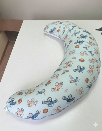 Подушка для детей форма Полумесяц размер С 170 х 30 см холлофайбер + наволочка на молнии сатин Машинки