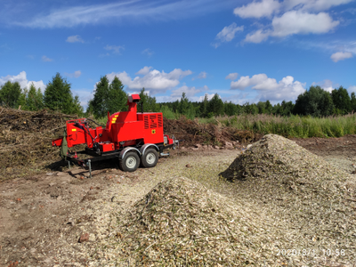 Прицепной измельчитель Моби-300