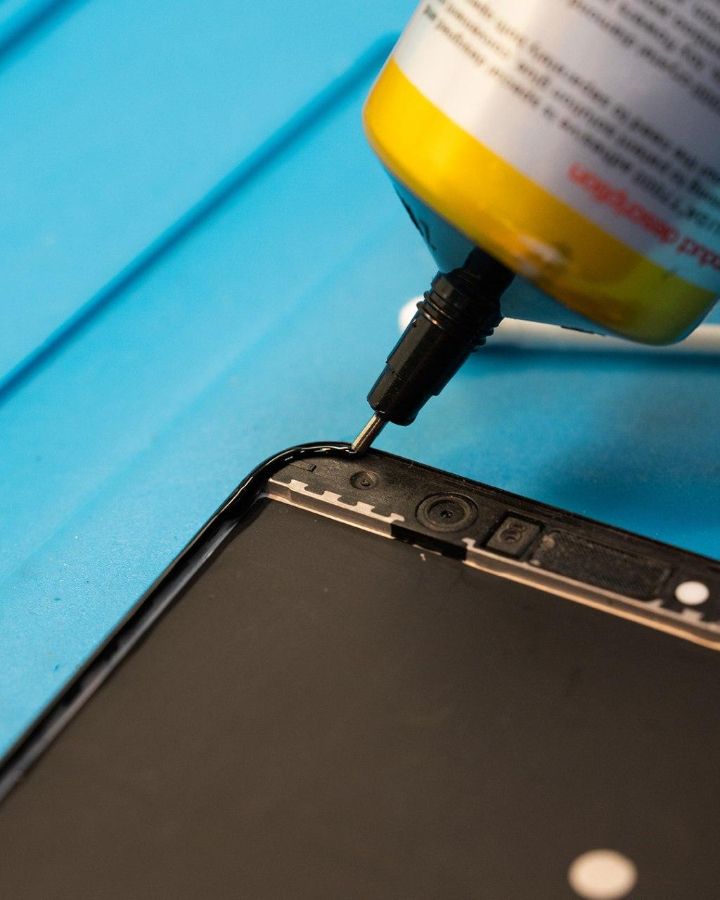 Как заменить дисплей на iPhone 8? 📱 — пошаговая инструкция с фото | баштрен.рф