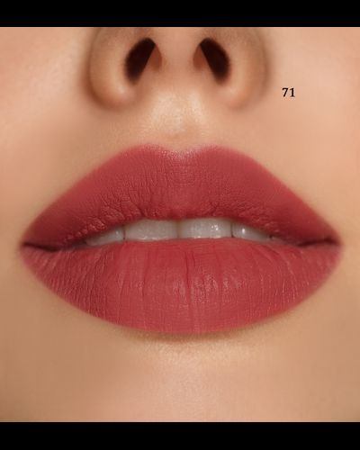 Контурный карандаш для губ Luxvisage