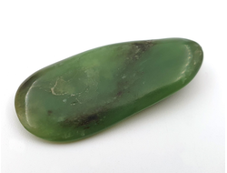 Нефрит, галтовка, Россия, Бурятия (44*18*8 мм, 11 г) №28156