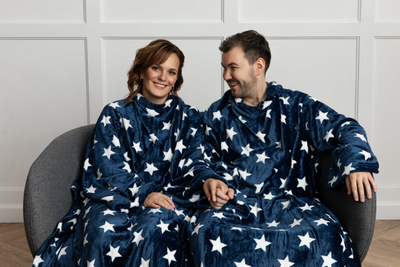 Парный плед с рукавами "Звезды" из велсофта (микрофибры)