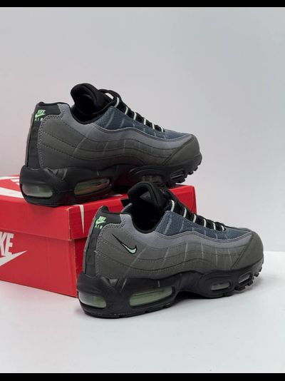 Nike Air Max 95 Black Vapor Green