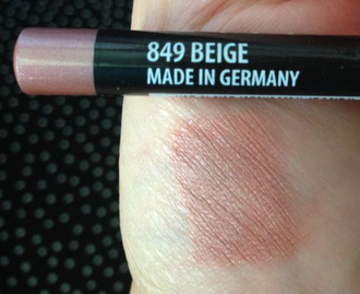 Карандаш для губ NYX Slim Lip Pencil 49 Beige
