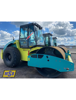 Стекло дверное правое нижнее на Ammann ASC 90, Ammann ASC 120, Ammann ASC 200