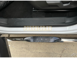 Пороги труба с проступью Папа Тюнинг d76 для HAVAL F7 2024-