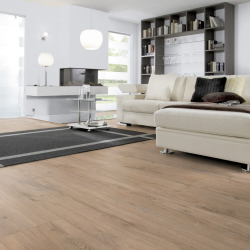 Ламинат Wineo Дуб Рим Бежевый LA215LV4 в интерьере гостиной