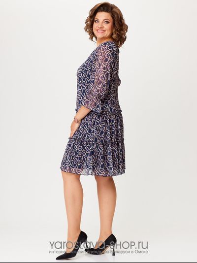 Шифоновое платье прямого силуэта с воланами