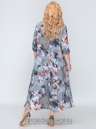 Шифоновое платье серого цвета с белыми орхидеями и оранжевыми лепестками
