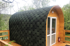 Деревянный домик для двоих гостей