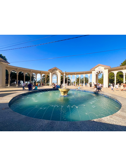 Золотое КОЛЬЦО Абхазии:  Гагра +  Н. Афонский монастырь + Н. Афонские пещеры + Дача Сталина +  оз. Рица + Голубое озеро + Пицунда + храм VI века Лыхны + дегустация