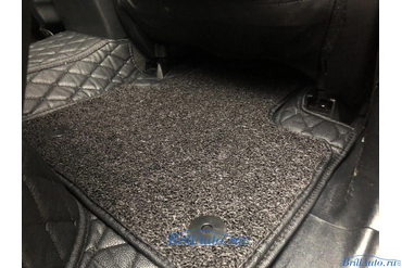 3D-коврики из экокожи в Toyota Hilux