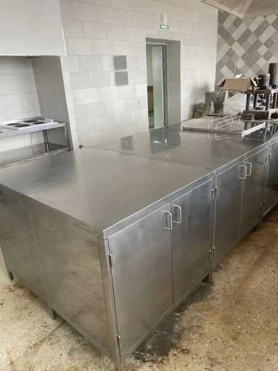 Столы из нержавеющей стали