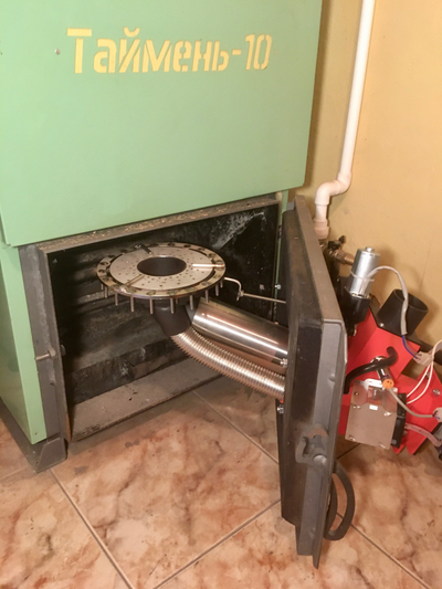 Ретортная горелка Бегемот RZ 1-15 с бункером 230 литров, с бункером 100 литров, со шнеком.