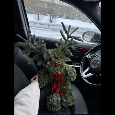 Новогодний олень из нобилиса