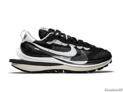 Купить кроссовки Nike x Sacai VaporWaffle Black/White в Екатеринбурге с доставкой