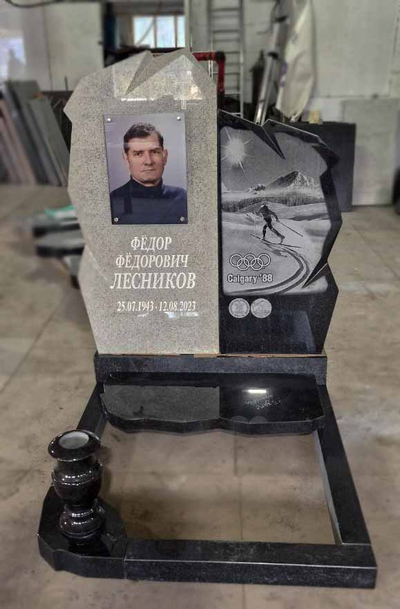 Памятник гранитный спортсмену 378 элитный